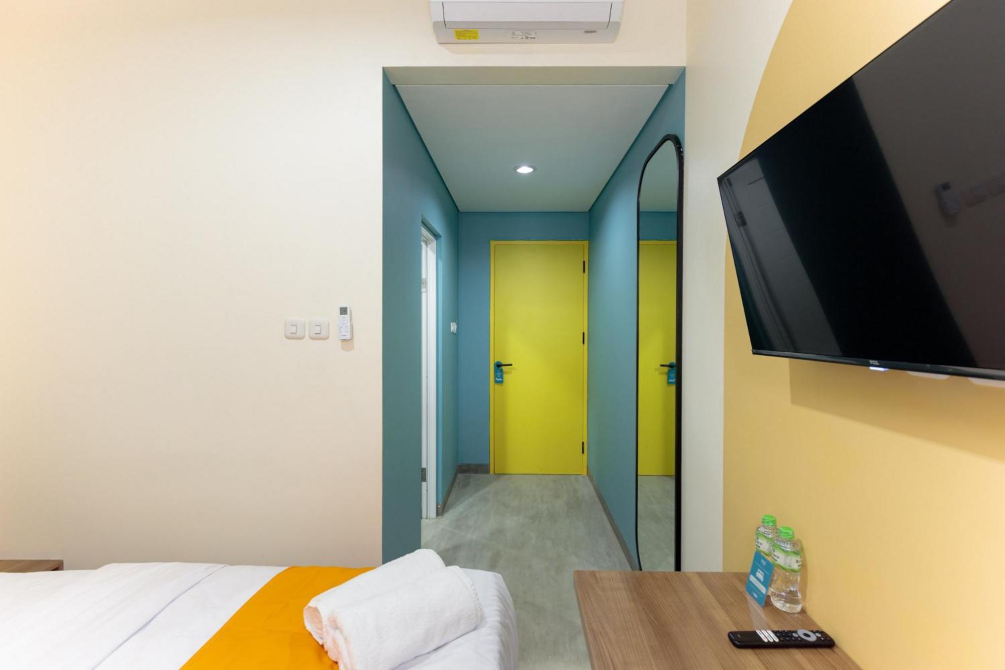 Sans Hotel Kelapa Gading ジャカルタ エクステリア 写真