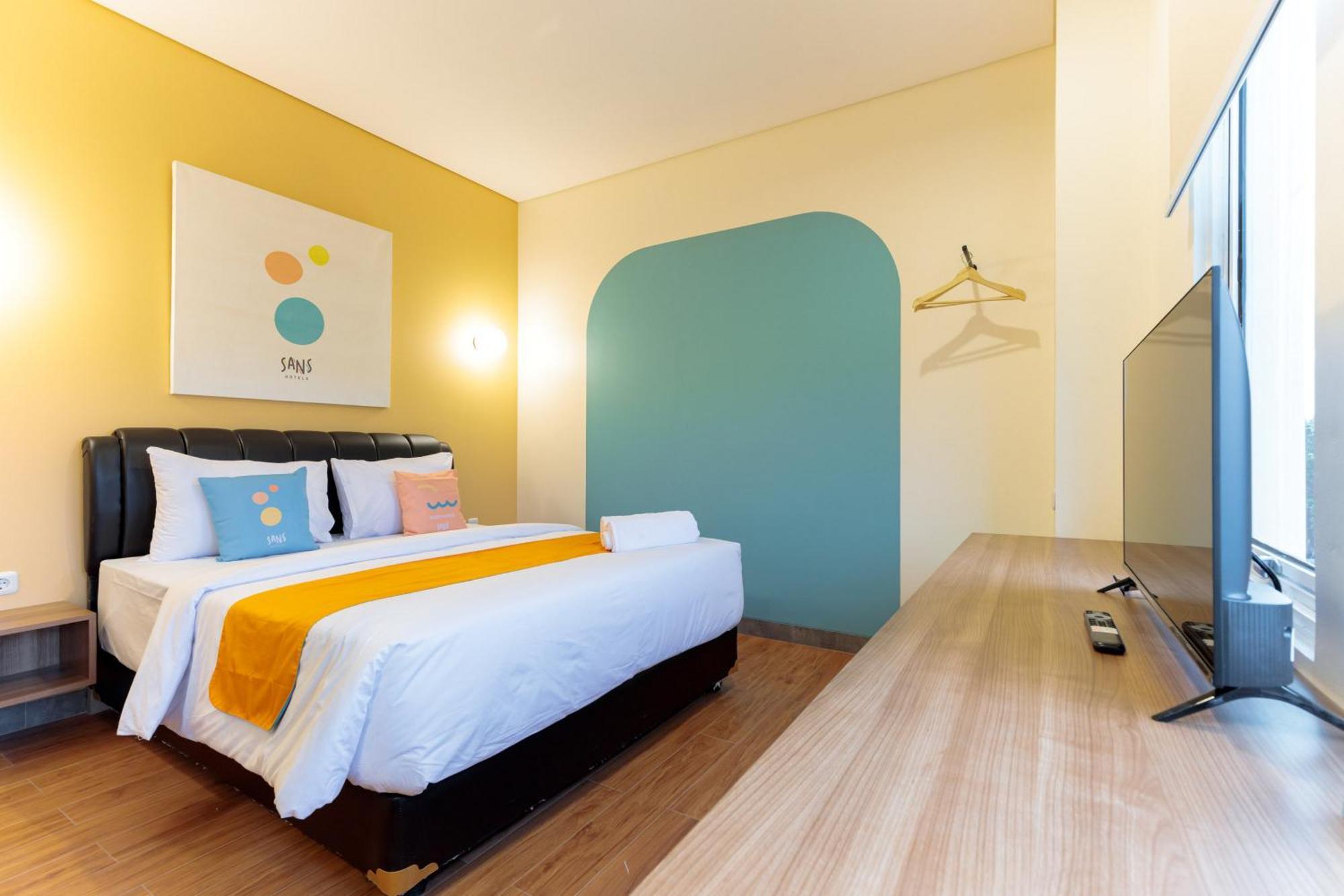 Sans Hotel Kelapa Gading ジャカルタ エクステリア 写真